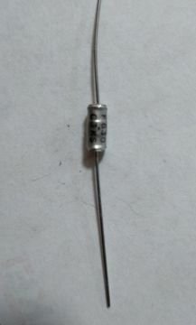 240pF 630V Direnç Tip Kondansatör