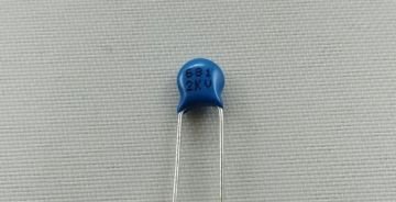 680pF 2KV  Kondansatör BA:5mm